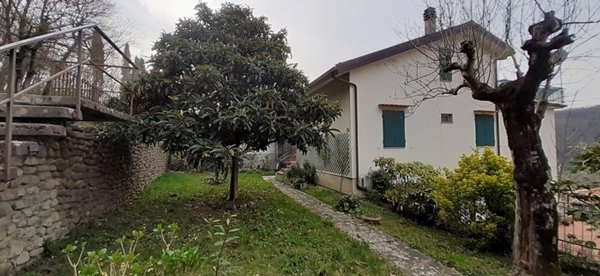 casa indipendente in vendita a Reggello in zona Tosi
