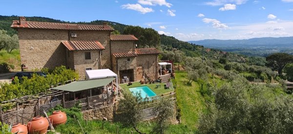 casa indipendente in vendita a Reggello in zona Cascia