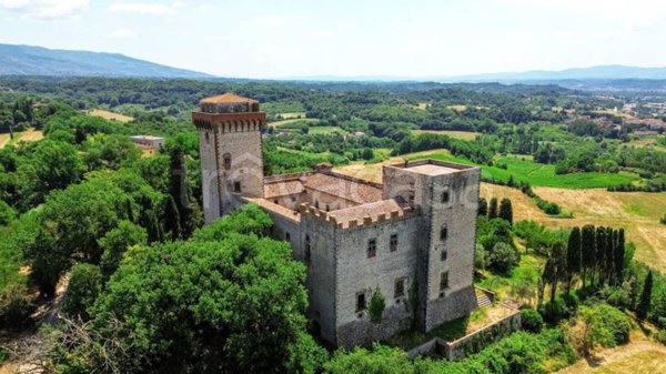 casa indipendente in vendita a Reggello