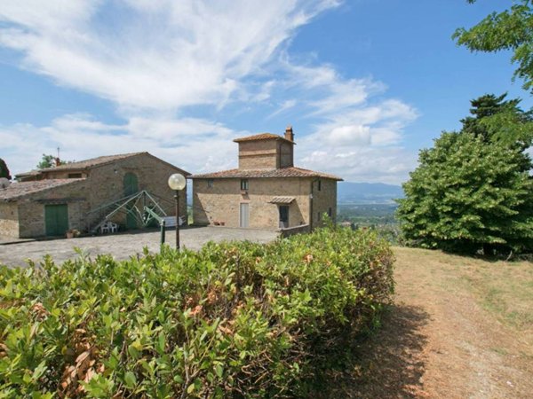 casa indipendente in vendita a Reggello in zona Cascia