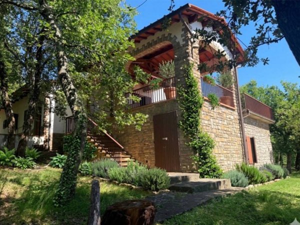 casa indipendente in vendita a Reggello