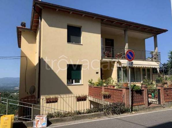 appartamento in vendita a Reggello in zona Pietrapiana