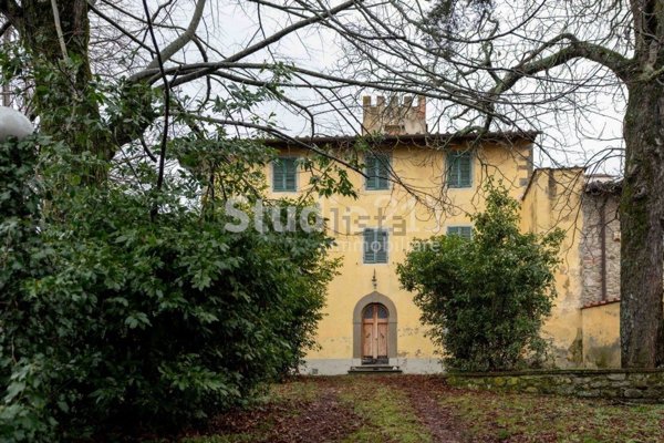 casa indipendente in vendita a Reggello in zona Cascia