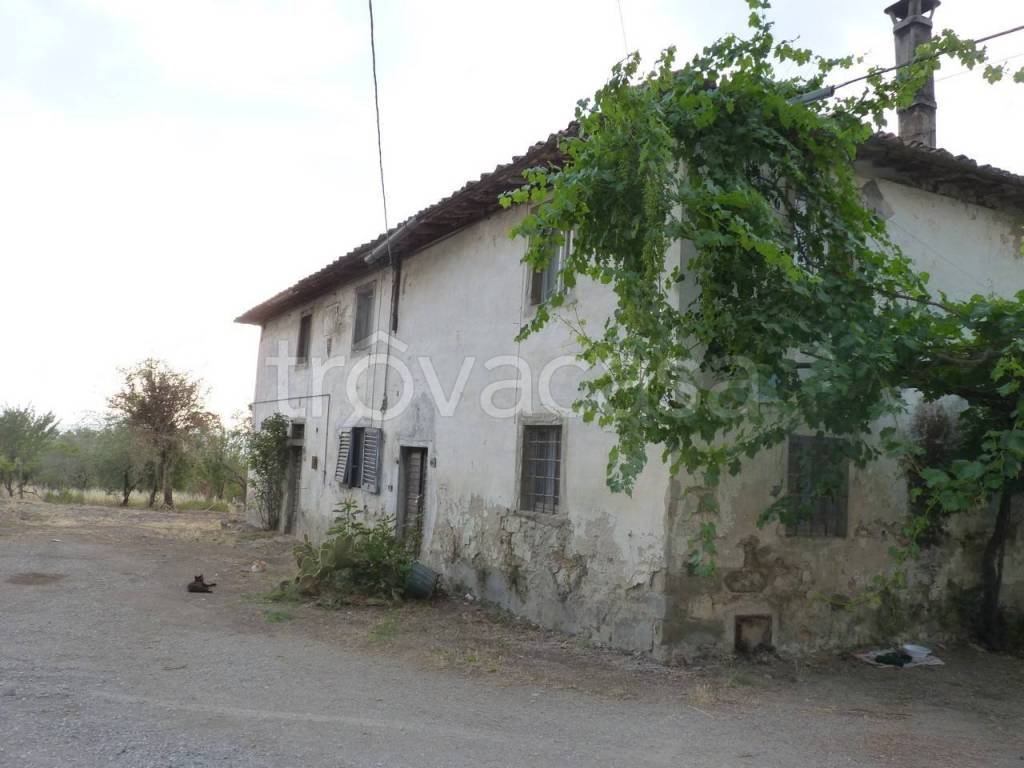 casa indipendente in vendita a Reggello in zona Donnini