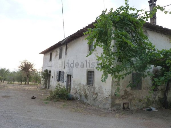 casa indipendente in vendita a Reggello in zona Donnini