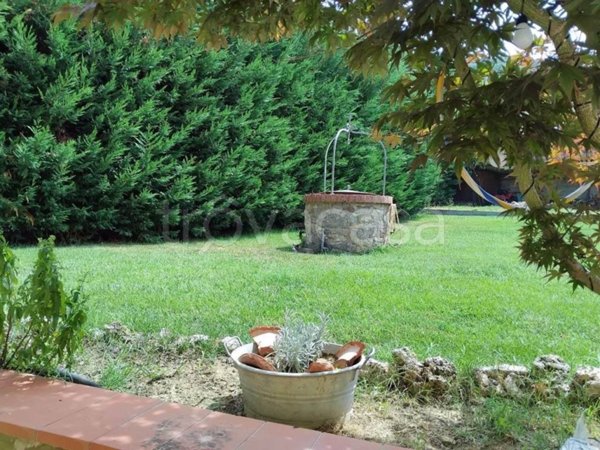 casa indipendente in vendita a Reggello