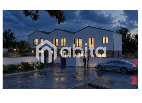 casa indipendente in vendita a Reggello in zona Cascia