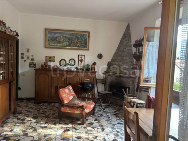 appartamento in vendita a Reggello in zona Tosi