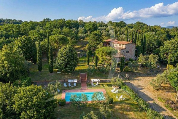 casa indipendente in vendita a Reggello in zona Cascia