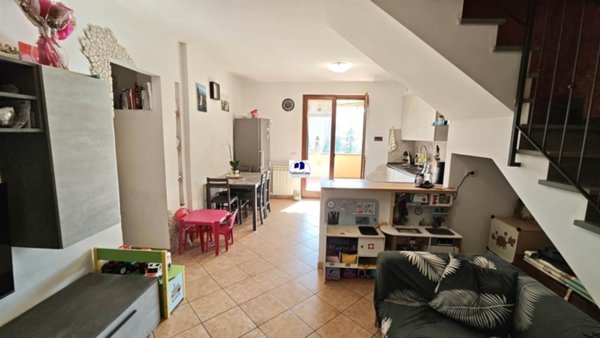 appartamento in vendita a Reggello in zona Montanino