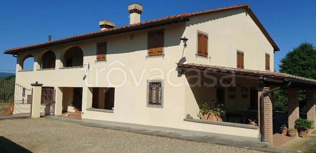 casa indipendente in vendita a Reggello in zona Cascia