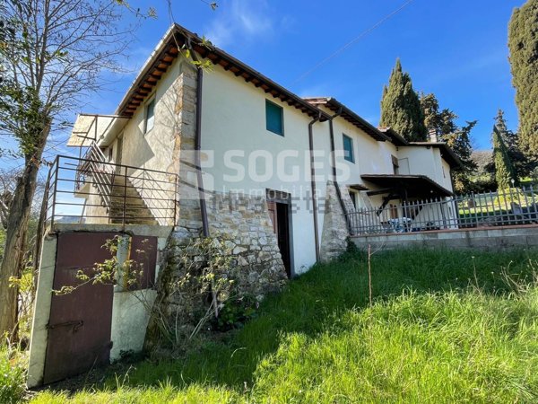 casale in vendita a Rignano sull'Arno in zona Bombone