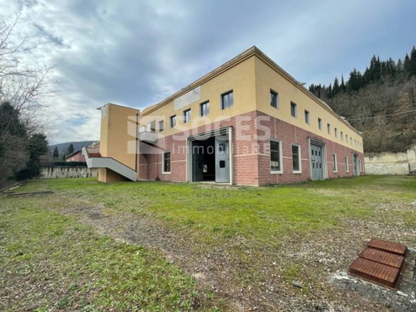 negozio in vendita a Rignano sull'Arno in zona Rosano