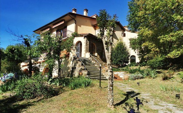 casa indipendente in vendita a Rignano sull'Arno