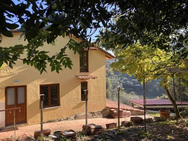 casa indipendente in vendita a Rignano sull'Arno