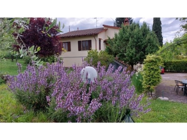 casa indipendente in vendita a Rignano sull'Arno in zona Volognano