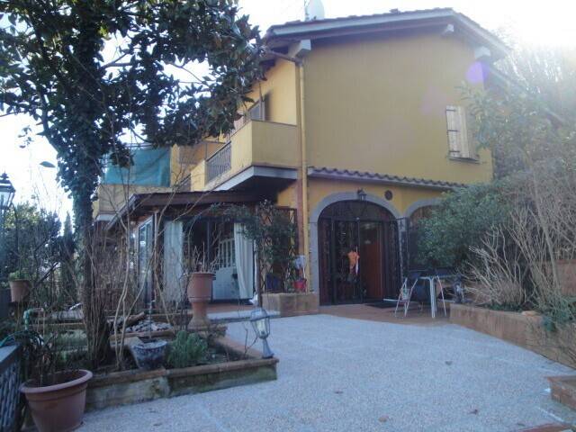 casa indipendente in vendita a Rignano sull'Arno in zona Rosano