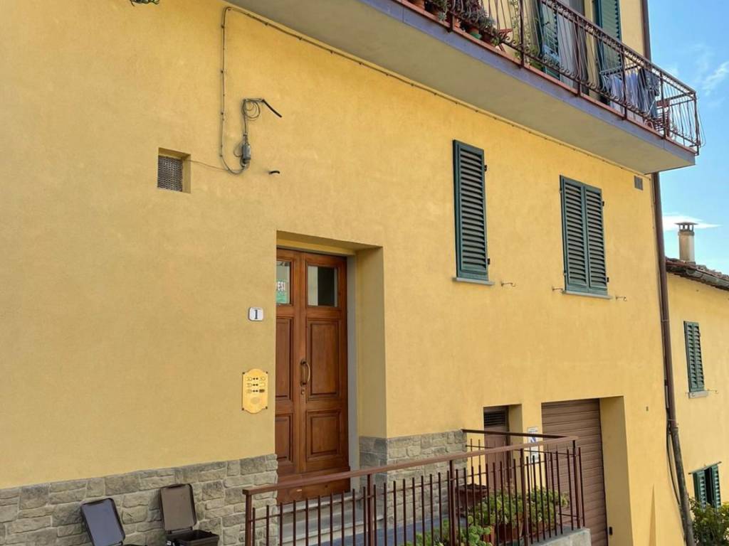 appartamento in vendita a Rignano sull'Arno in zona San Donato in Collina