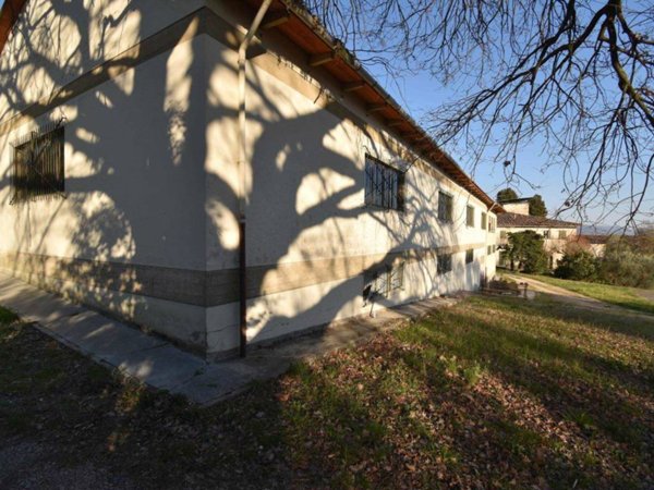 intera palazzina in vendita a Rignano sull'Arno in zona Torri