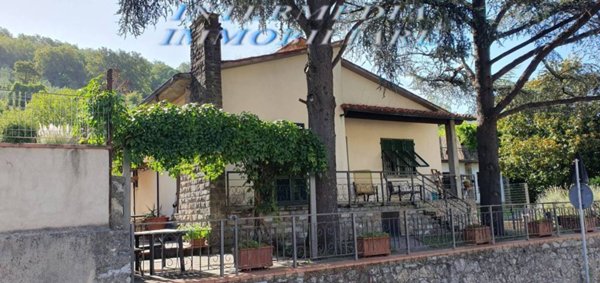 casa indipendente in vendita a Rignano sull'Arno in zona Troghi