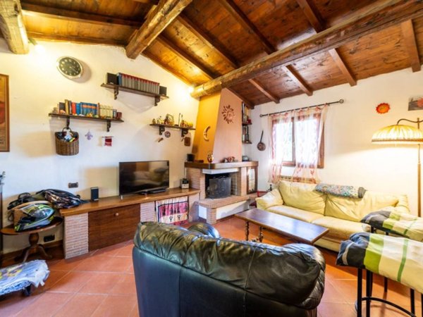 casa indipendente in vendita a Rignano sull'Arno