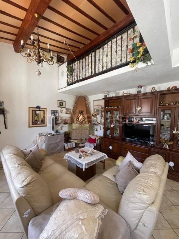 appartamento in vendita a Rignano sull'Arno in zona Troghi