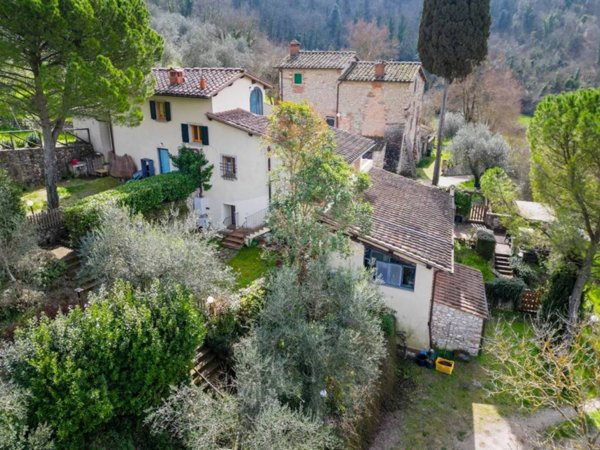 casa indipendente in vendita a Rignano sull'Arno in zona Troghi