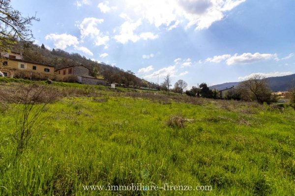terreno agricolo in vendita a Rignano sull'Arno in zona Troghi