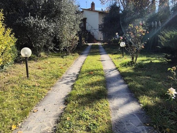 casa indipendente in vendita a Rignano sull'Arno in zona Volognano