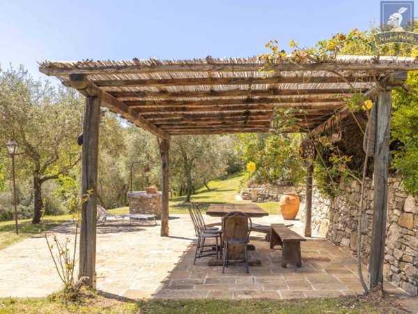 casa indipendente in vendita a Rignano sull'Arno in zona Volognano