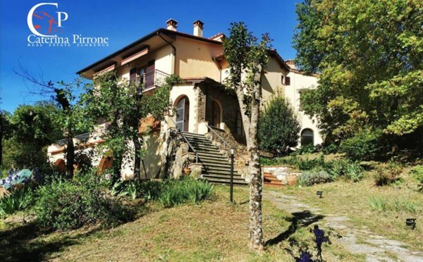 casa indipendente in vendita a Rignano sull'Arno in zona San Donato in Collina