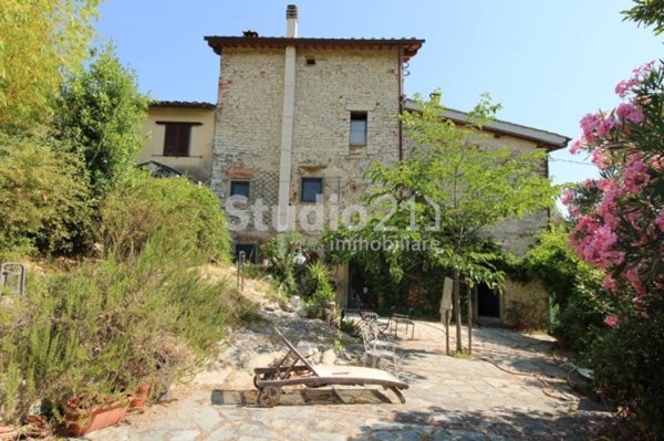 casa indipendente in vendita a Rignano sull'Arno