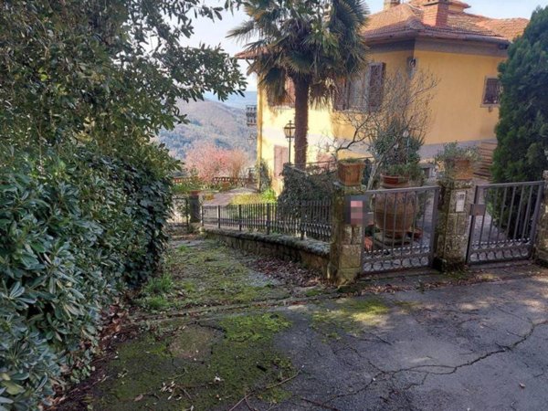 appartamento in vendita a Rufina