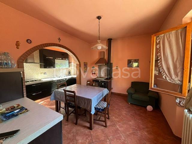 casa indipendente in vendita a Rufina in zona Contea