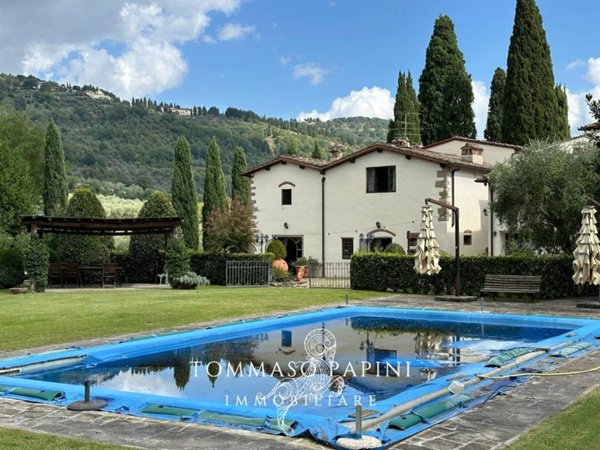 casa indipendente in vendita a Rufina