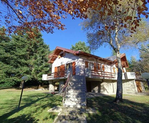 casa indipendente in vendita a Rufina