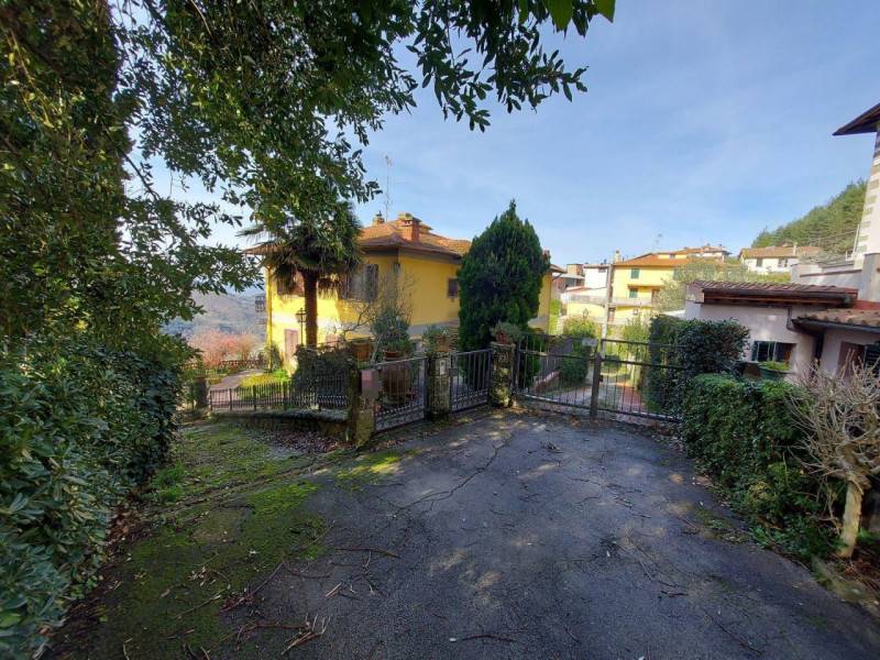 appartamento in vendita a Rufina