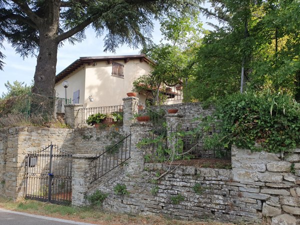 casa indipendente in vendita a Rufina