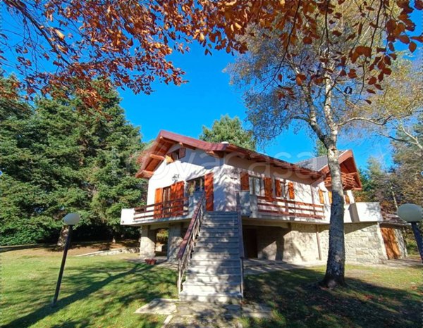 casa indipendente in vendita a Rufina