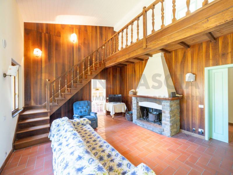casa indipendente in vendita a Rufina in zona Pomino
