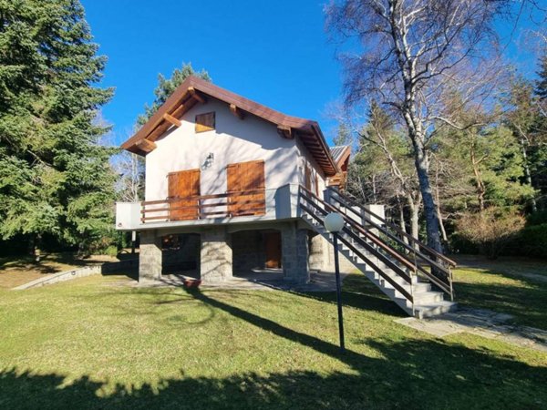 casa indipendente in vendita a Rufina