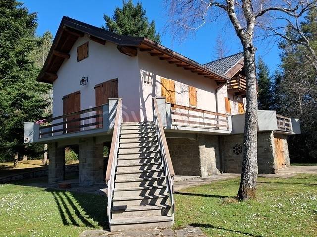 casa indipendente in vendita a Rufina