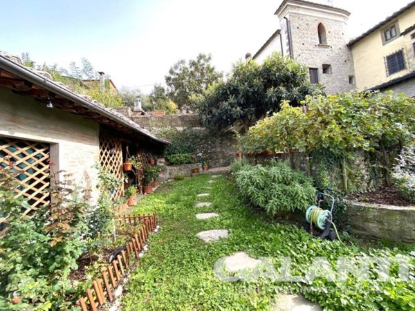 casa indipendente in vendita a Rufina in zona Turicchi