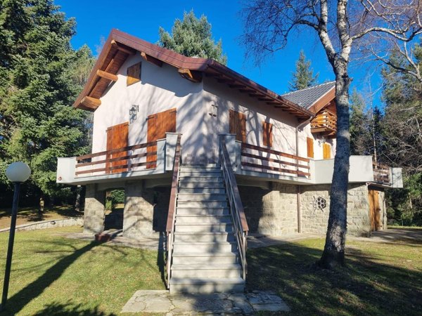 casa indipendente in vendita a Rufina