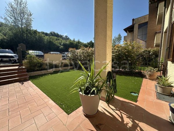 casa indipendente in vendita a Rufina