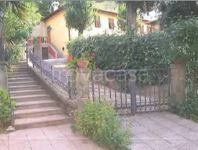 appartamento in vendita a Rufina in zona Rimaggio