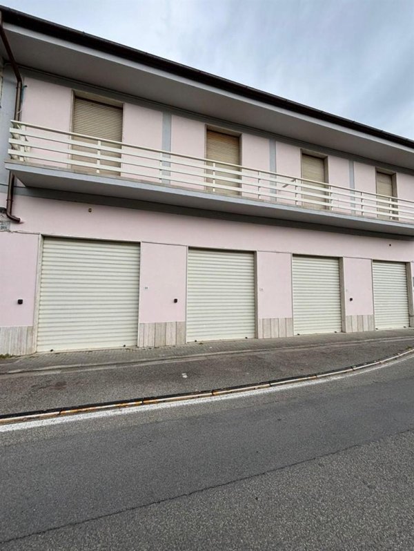 locale commerciale in vendita a Rufina