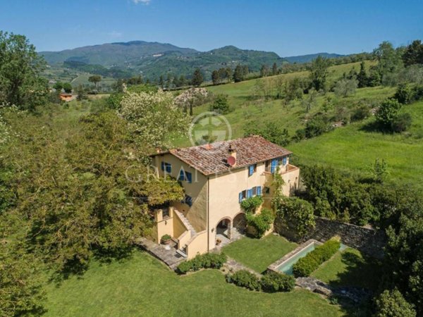 casa indipendente in vendita a Rufina
