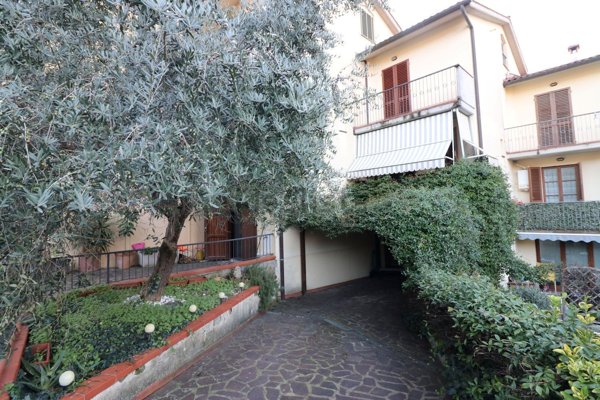 casa indipendente in vendita a Rufina