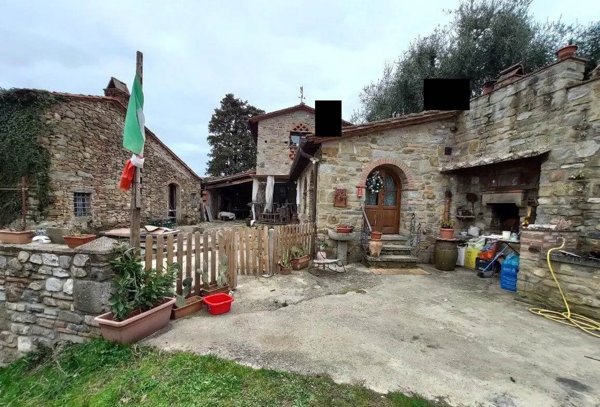 appartamento in vendita a Rufina in zona Masseto